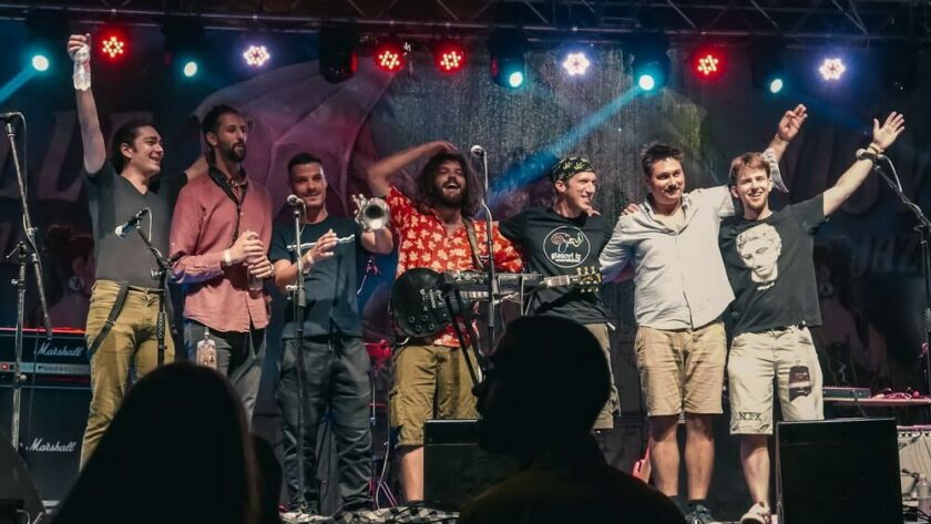 Glasovi iz unutrašnjosti